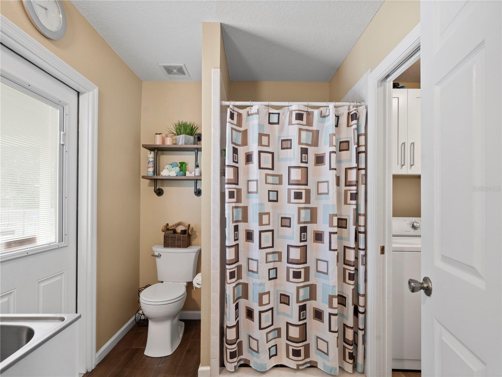 THE HIGHLANDS - Residential