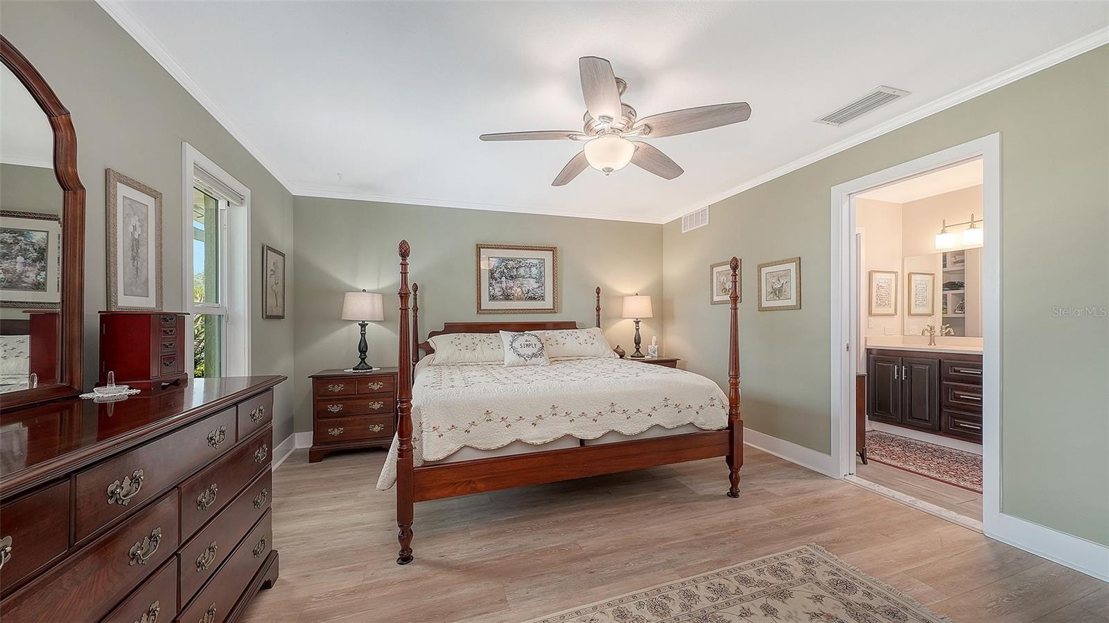 CENTER GATE VILLAGE 6 - Residential