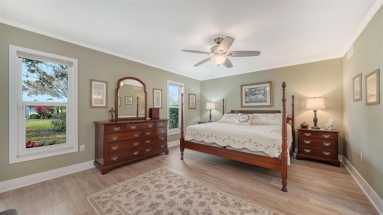 CENTER GATE VILLAGE 6 - Residential