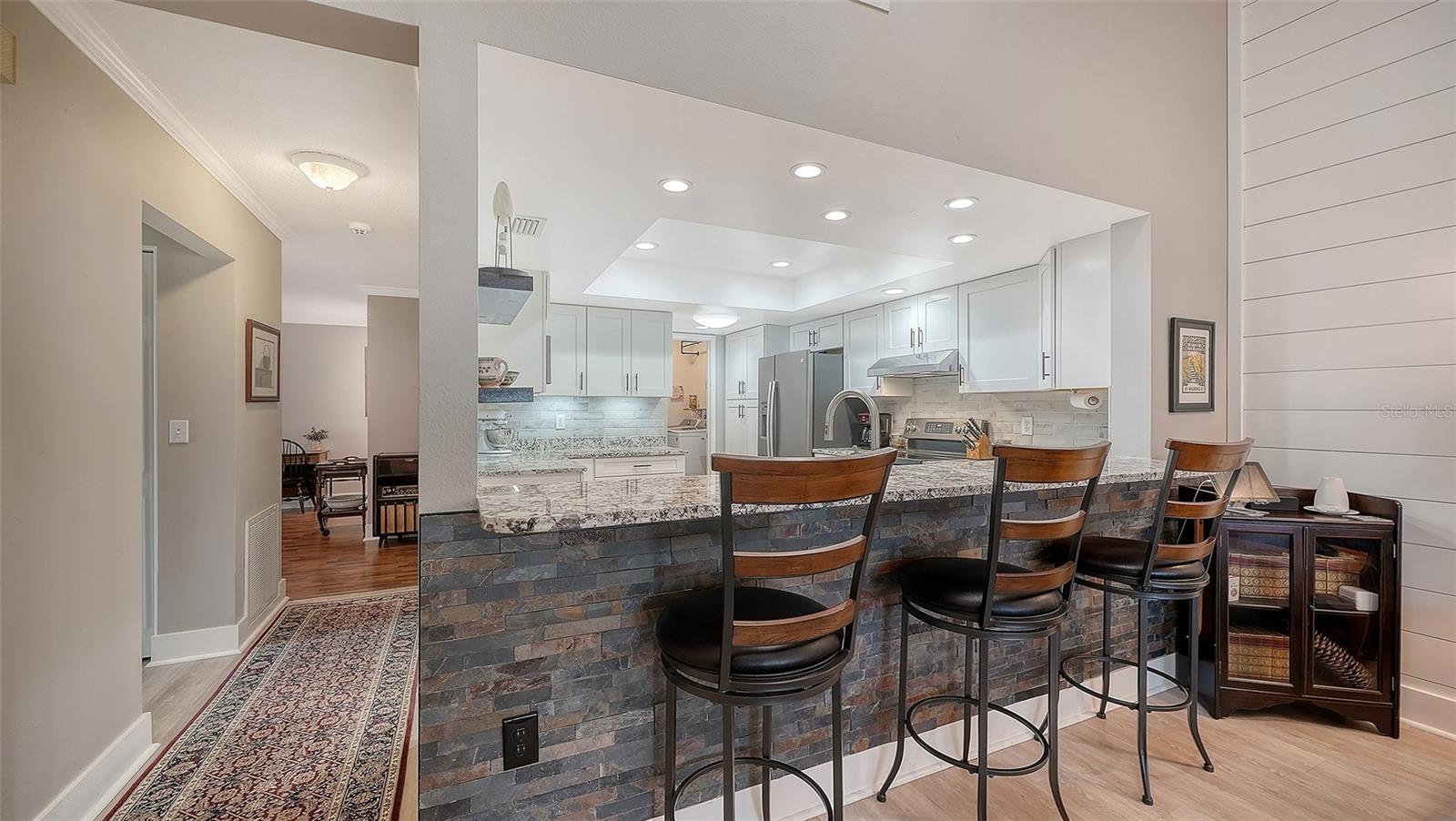 CENTER GATE VILLAGE 6 - Residential