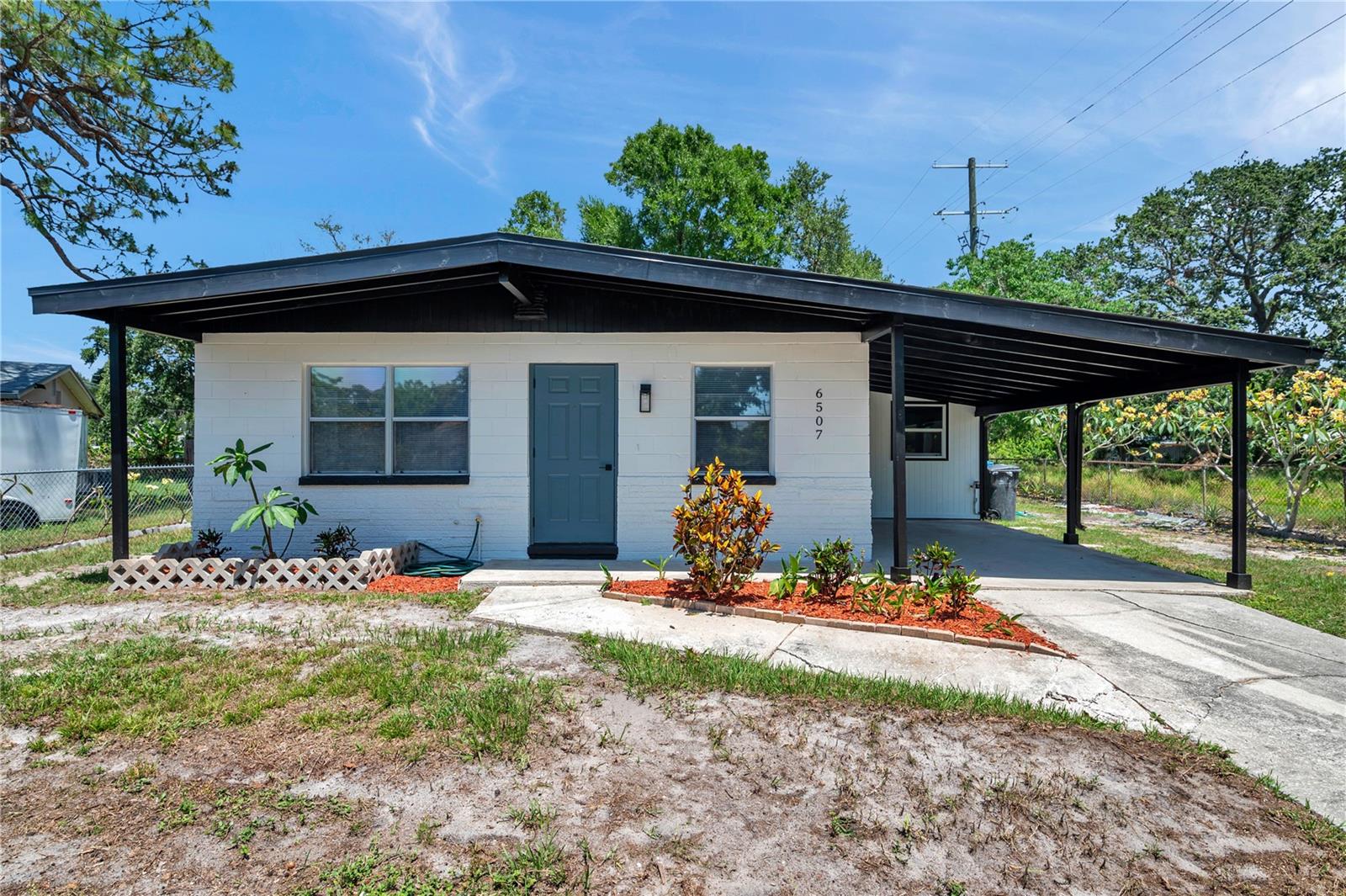 6507 LA MESA CIRCLE