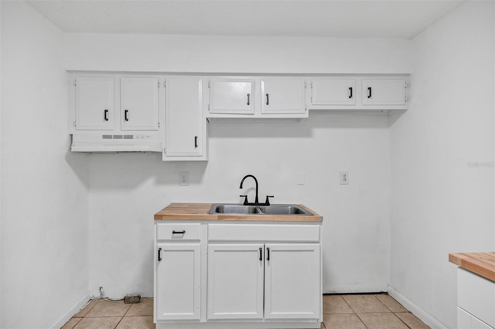 FRENCH ESTATE - Residential Income