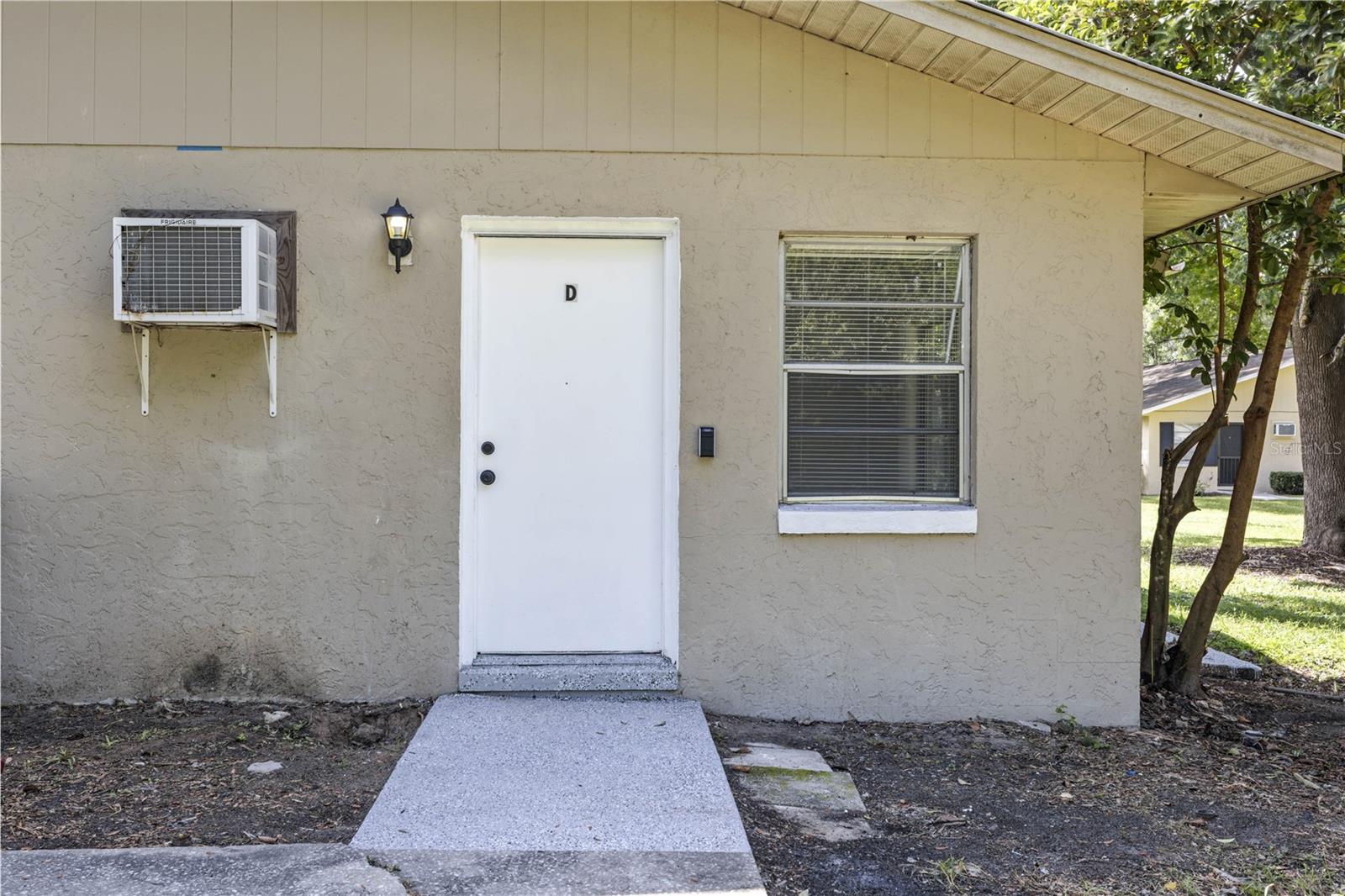 FRENCH ESTATE - Residential Income