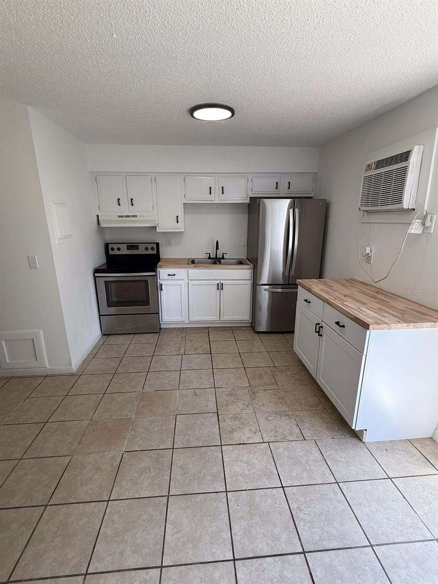 FRENCH ESTATE - Residential Income