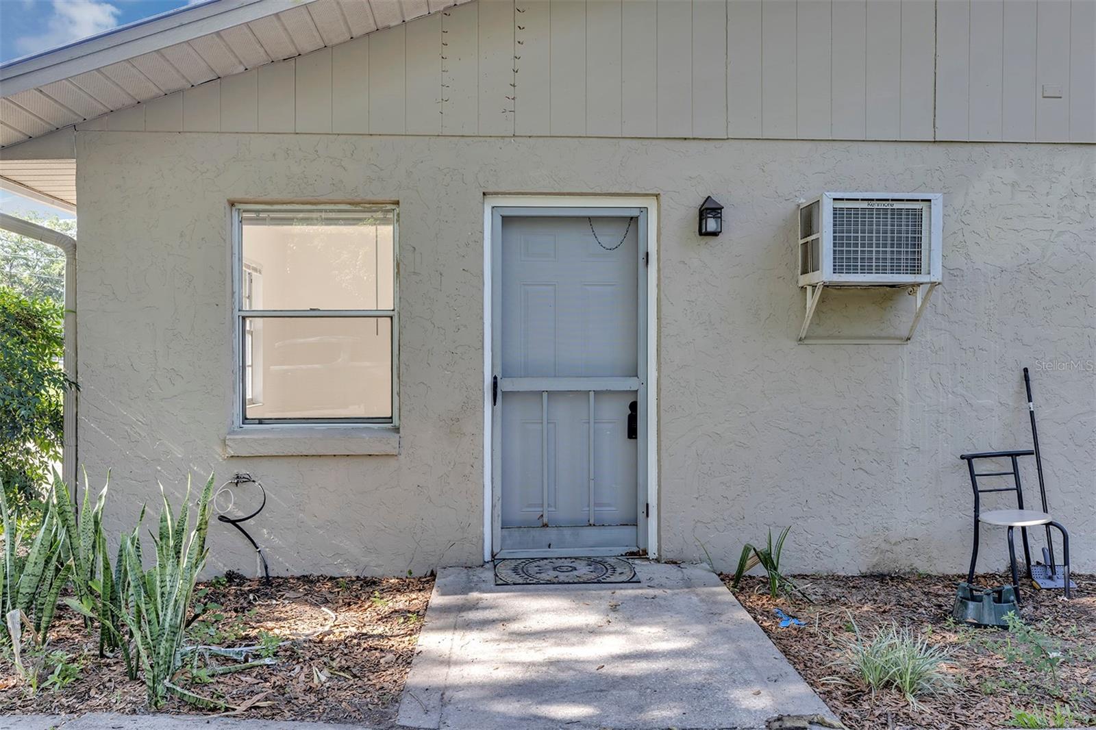 FRENCH ESTATE - Residential Income