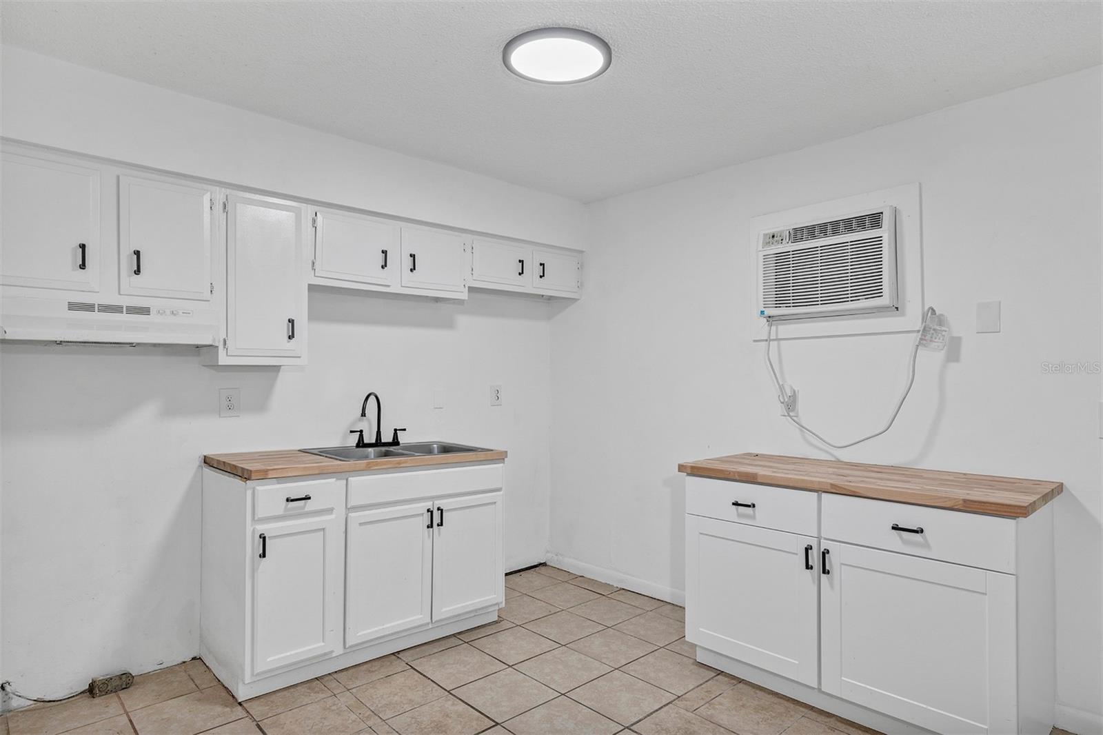 FRENCH ESTATE - Residential Income