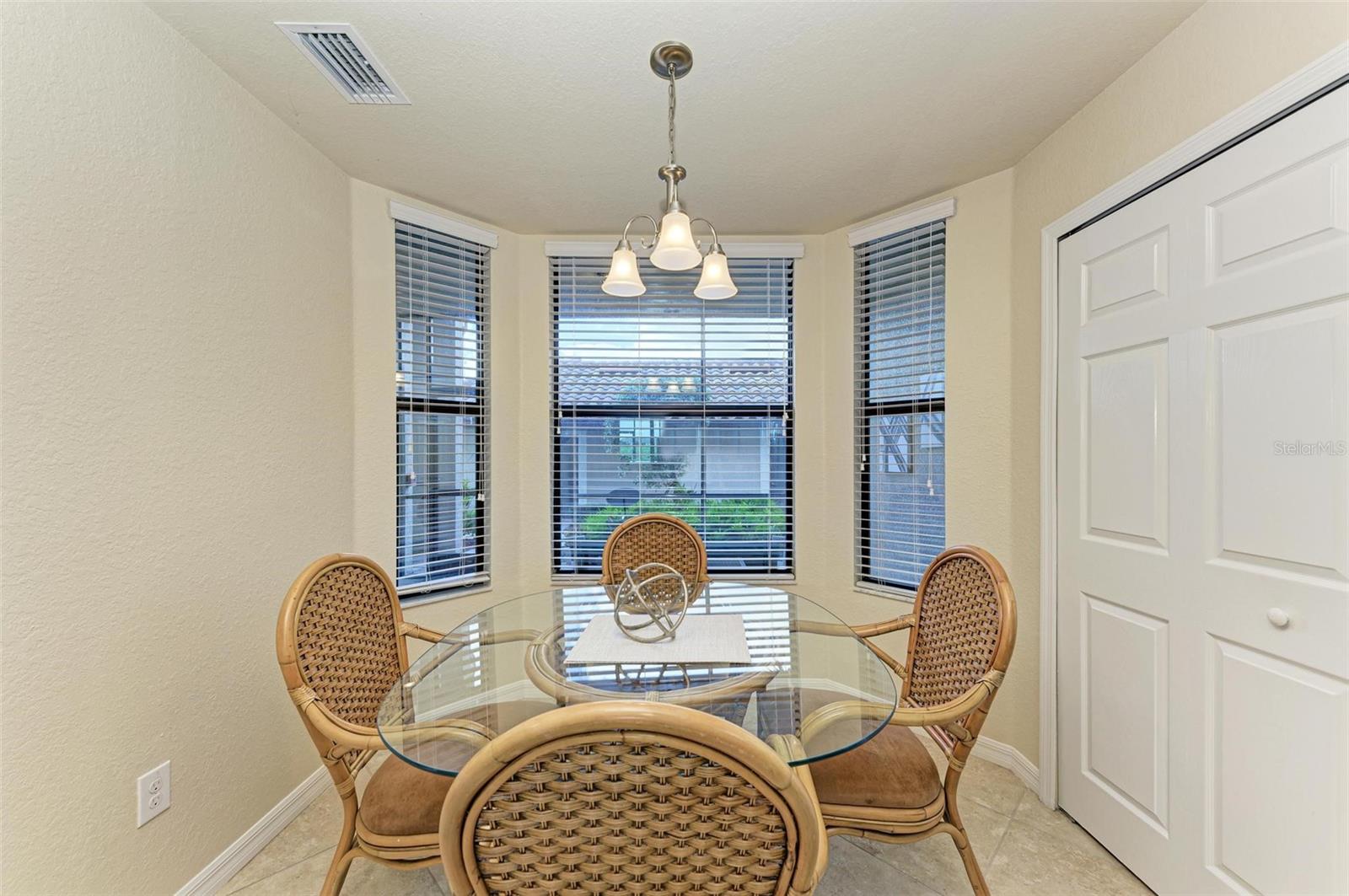 VERANDA I AT LAKEWOOD NATIONAL PH 1 - Residential Lease