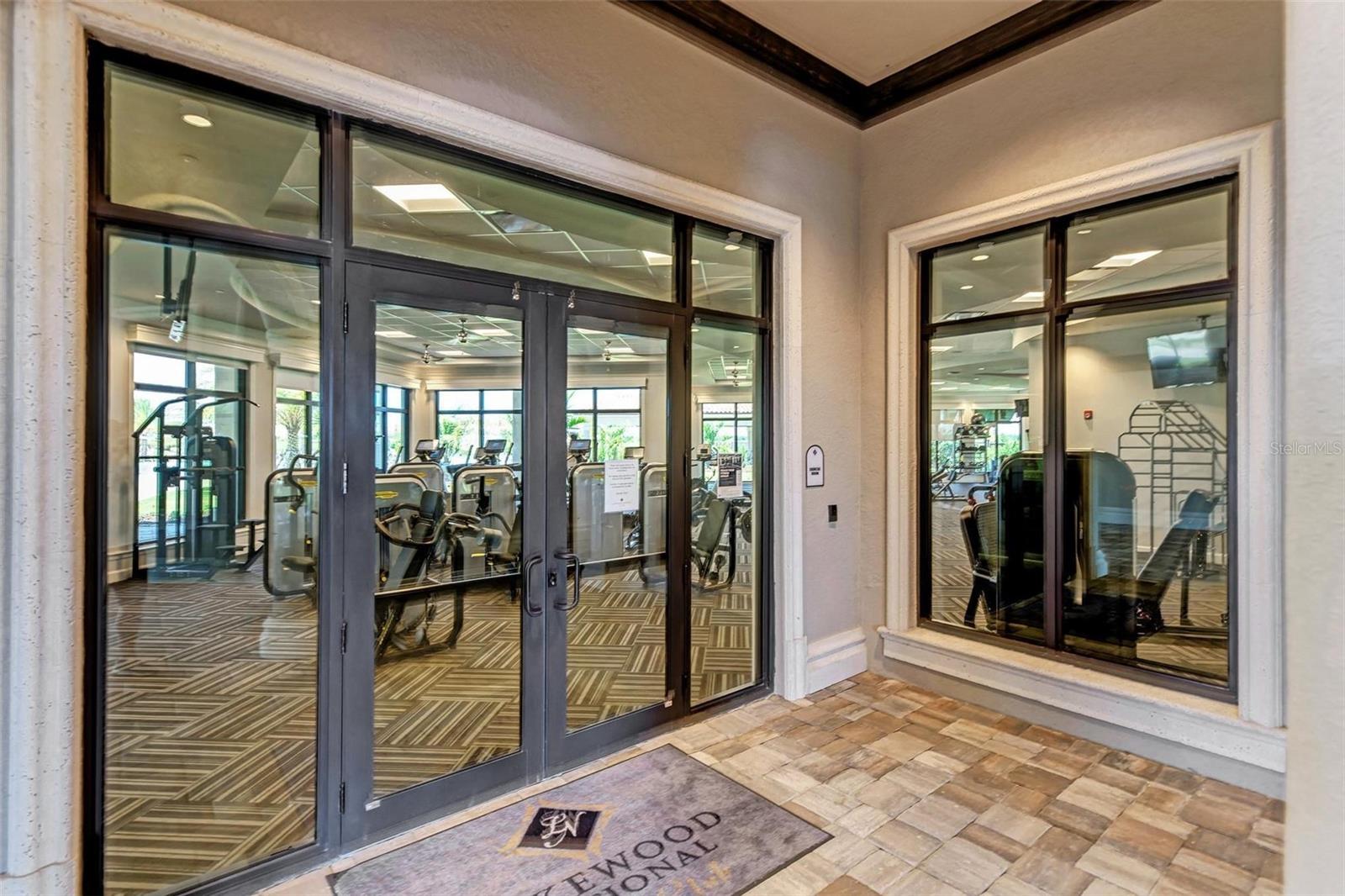 VERANDA I AT LAKEWOOD NATIONAL PH 1 - Residential Lease