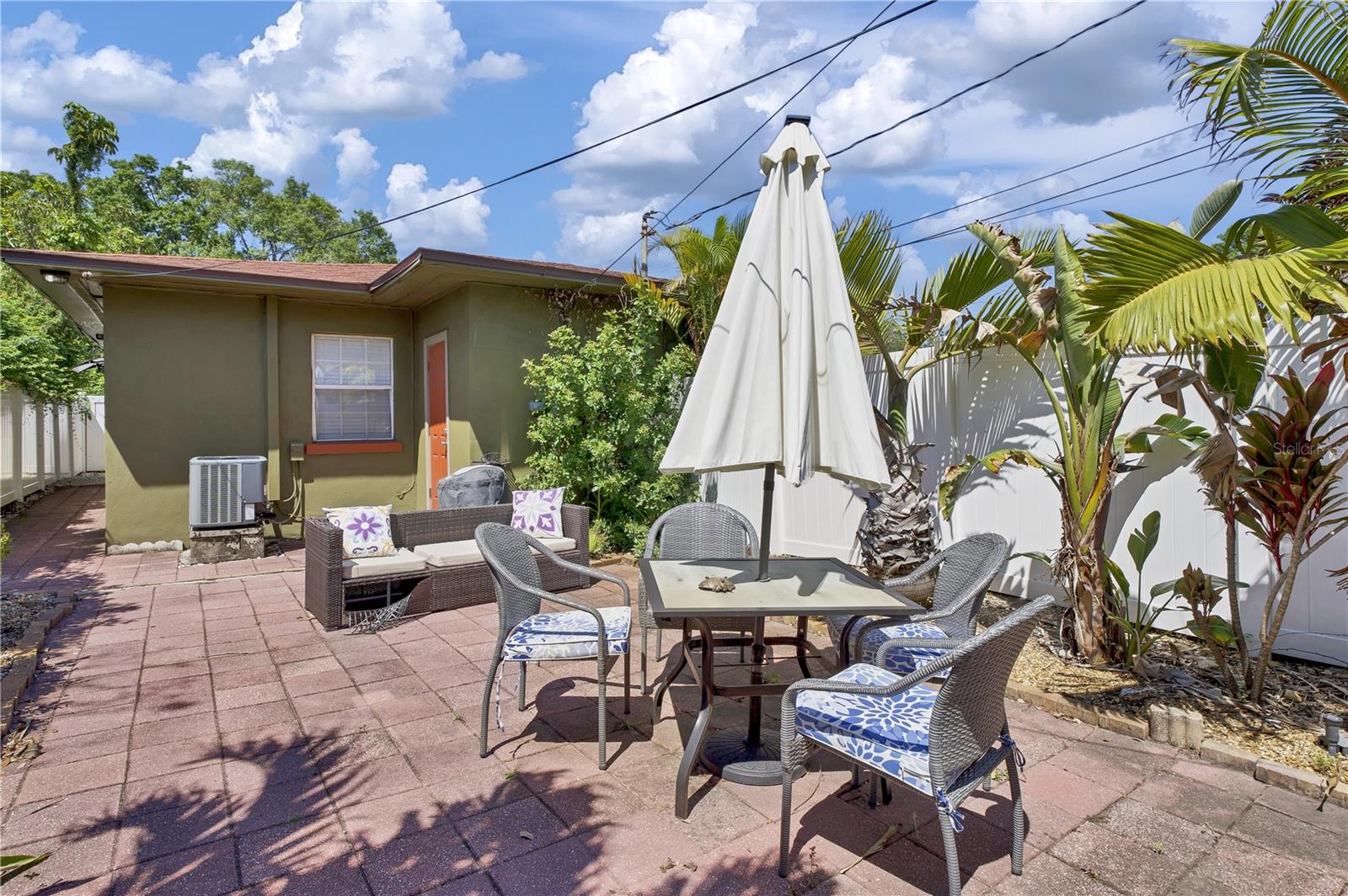 MICHAELS SUB - Residential Lease