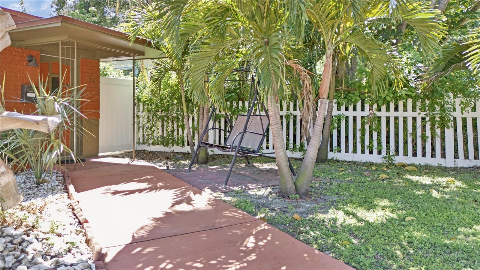 MICHAELS SUB - Residential Lease