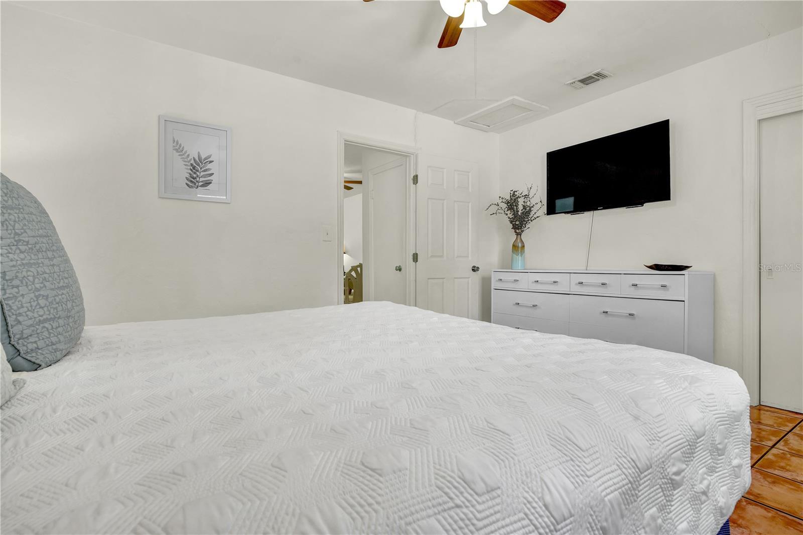 MICHAELS SUB - Residential Lease