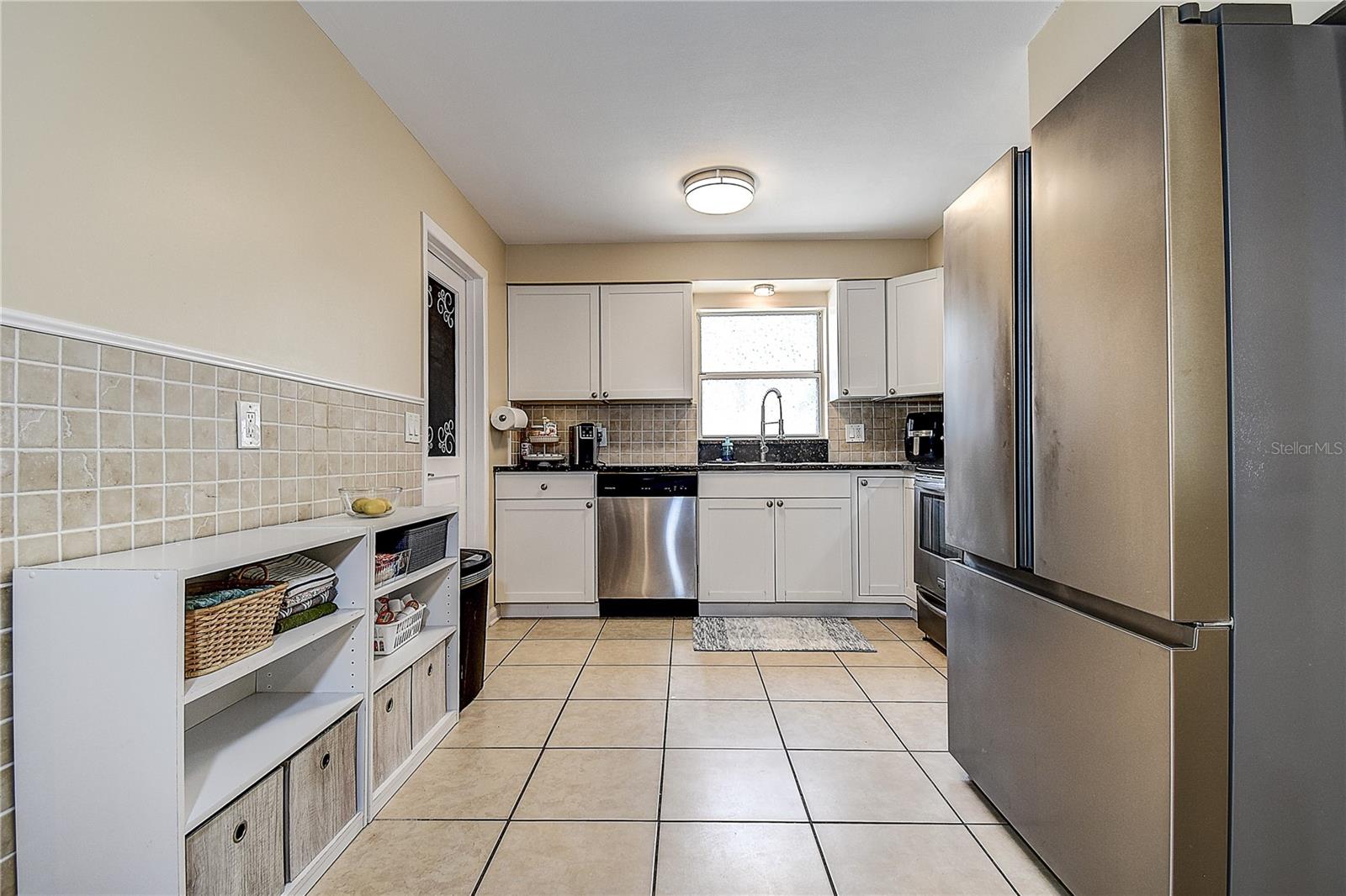 LARGO LAKE VILLAS - Residential