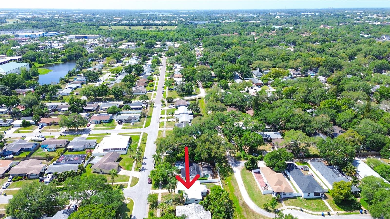 LARGO LAKE VILLAS - Residential