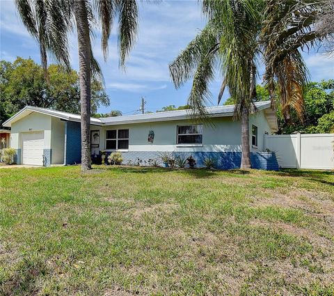 Property photo of 641 Cork Street, Largo, FL 33770