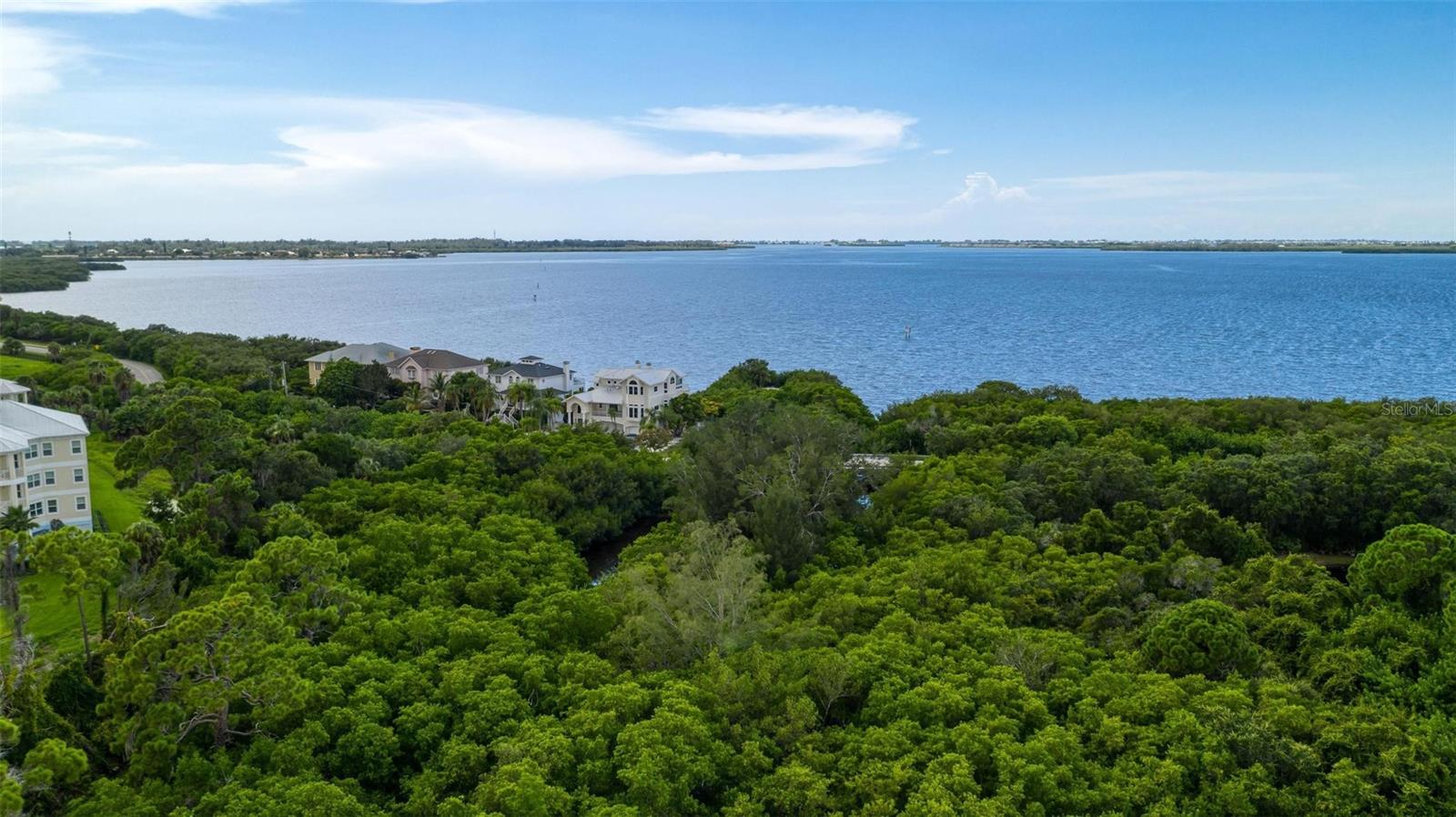 PALMA SOLA BAY CLUB - Residential