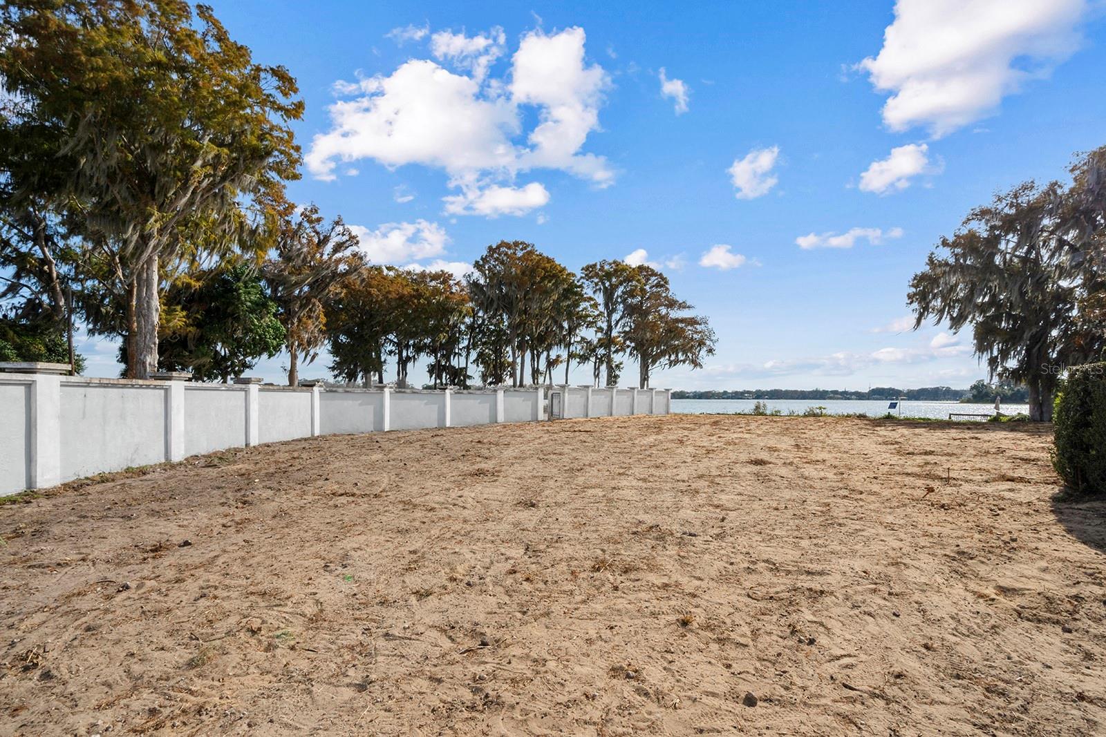 125 WHITECAPS CIRCLE