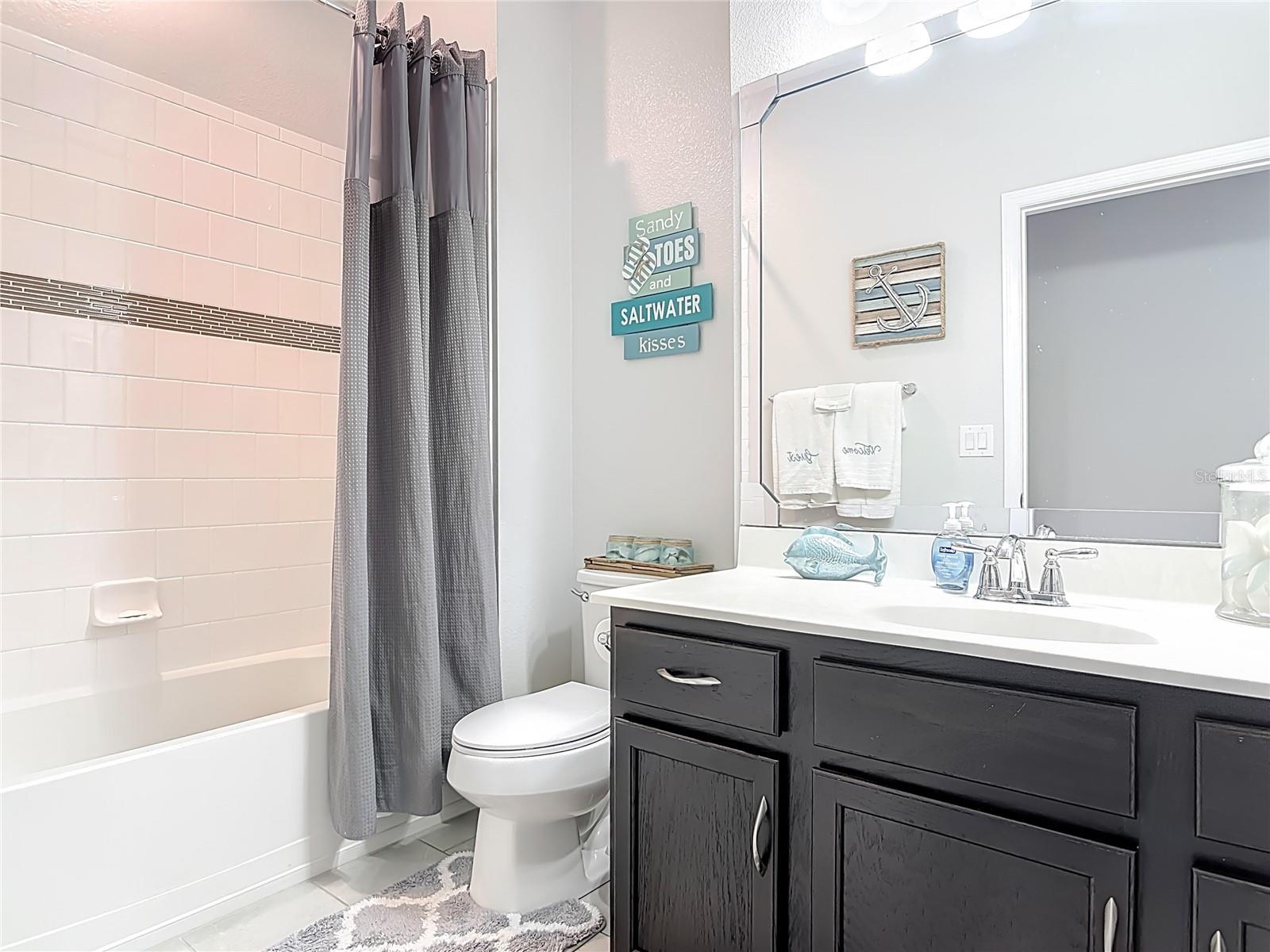 RIVIERA BELLA - Residential