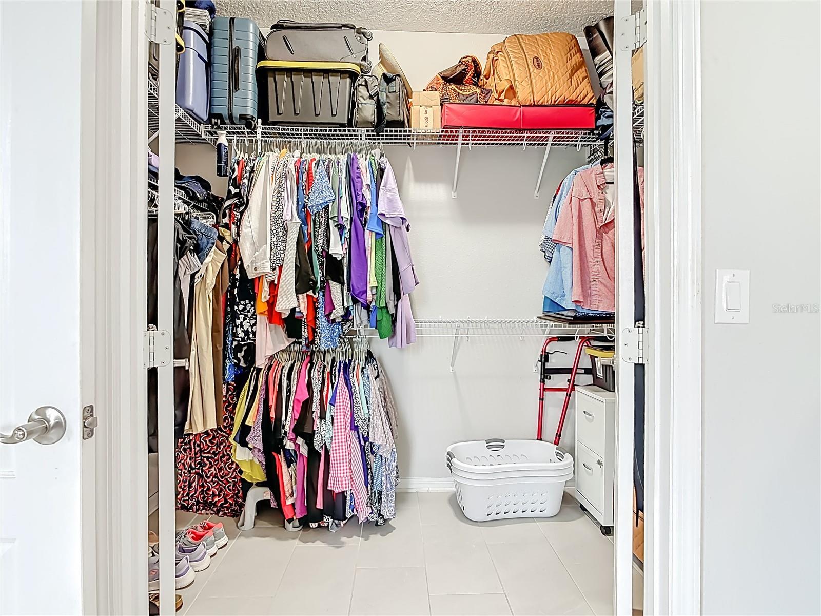 RIVIERA BELLA - Residential