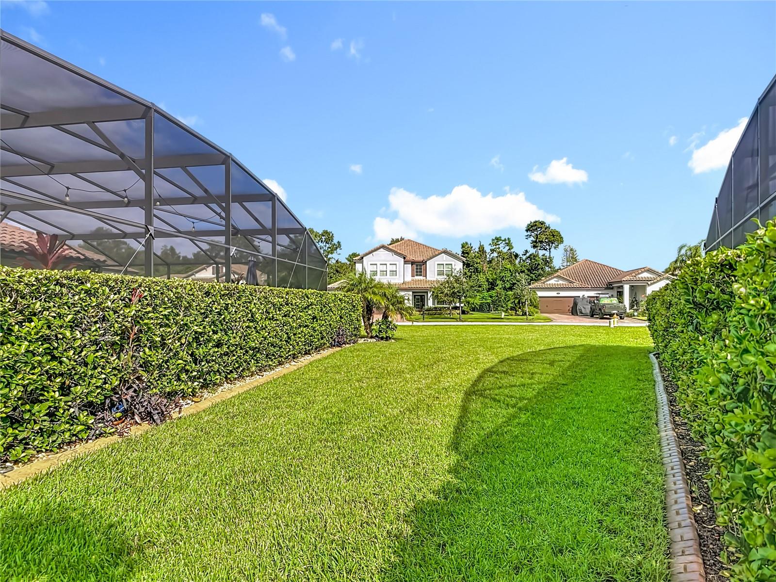 RIVIERA BELLA - Residential