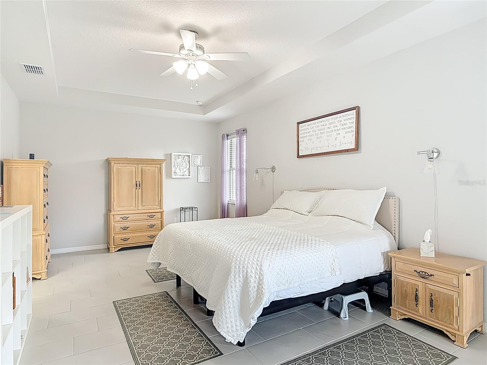 RIVIERA BELLA - Residential