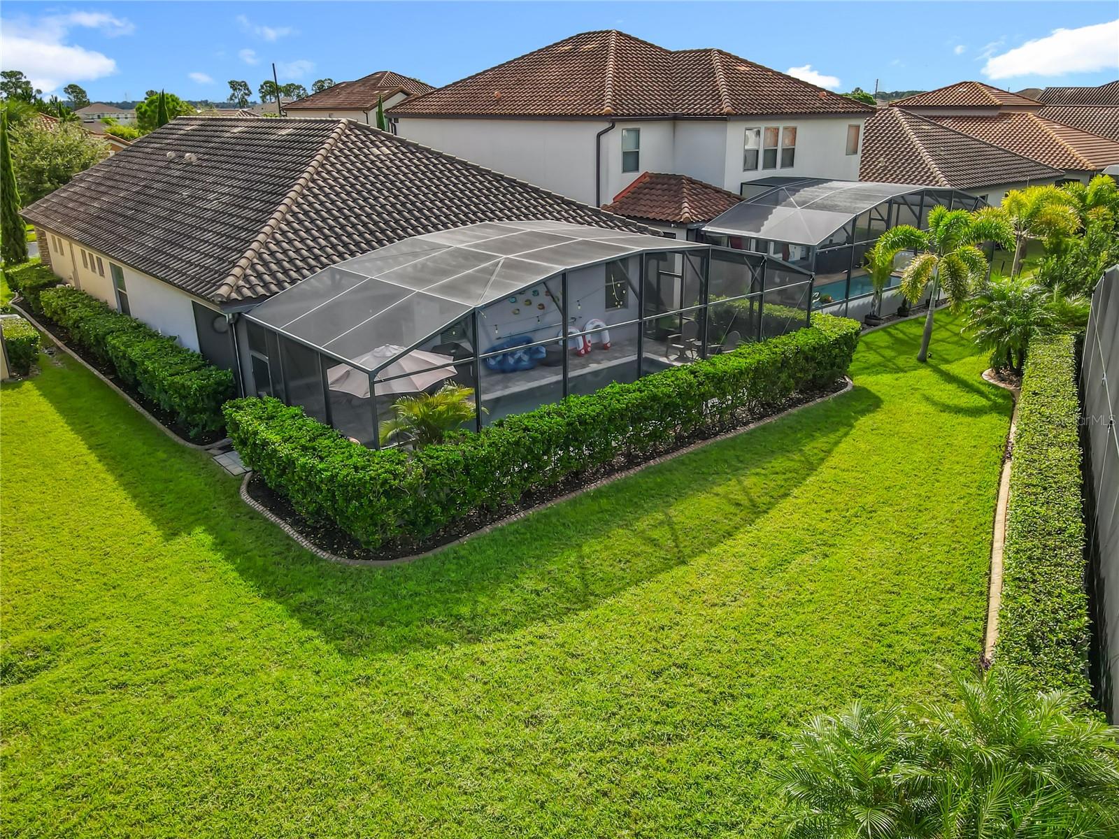 RIVIERA BELLA - Residential