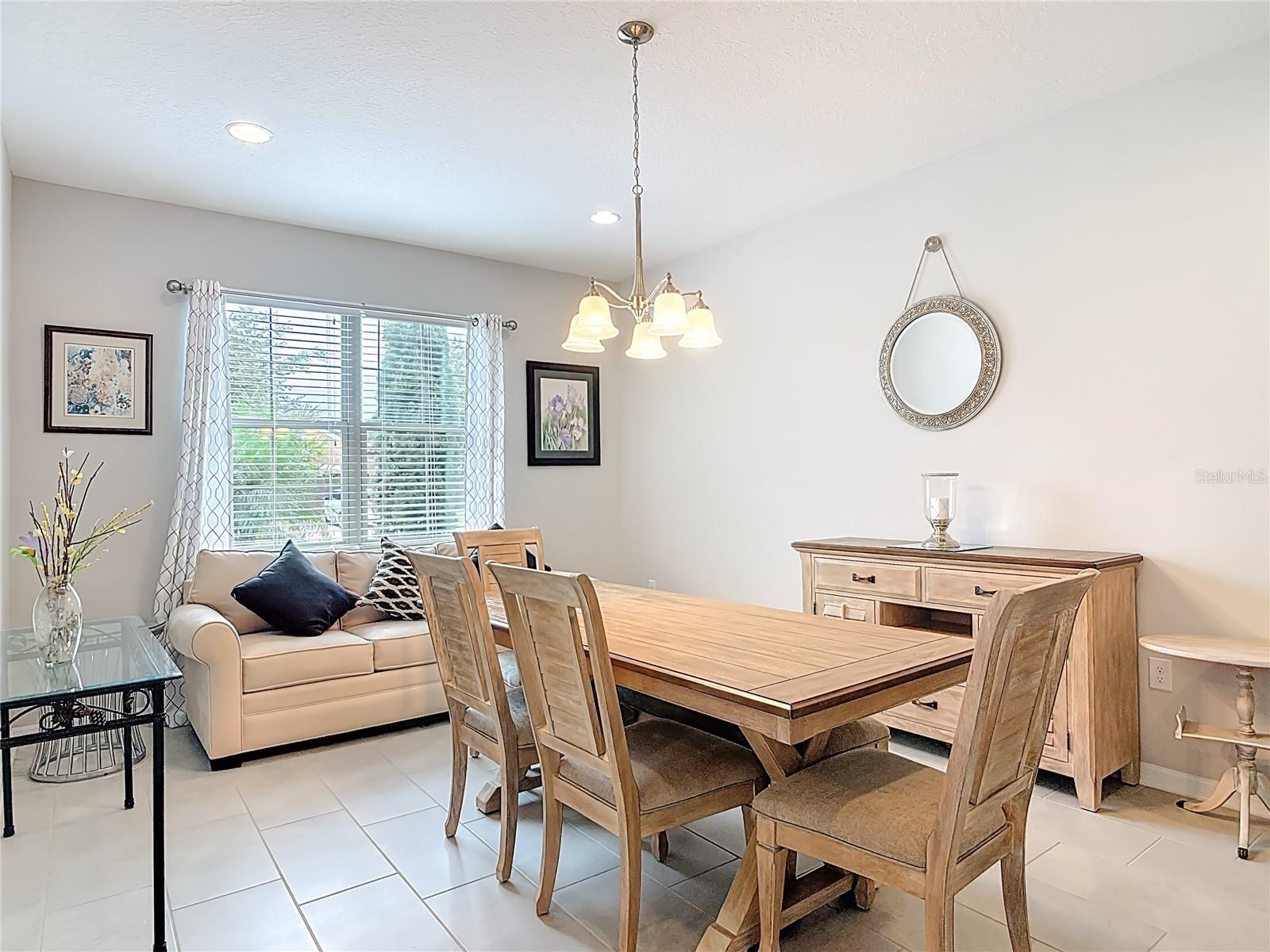 RIVIERA BELLA - Residential