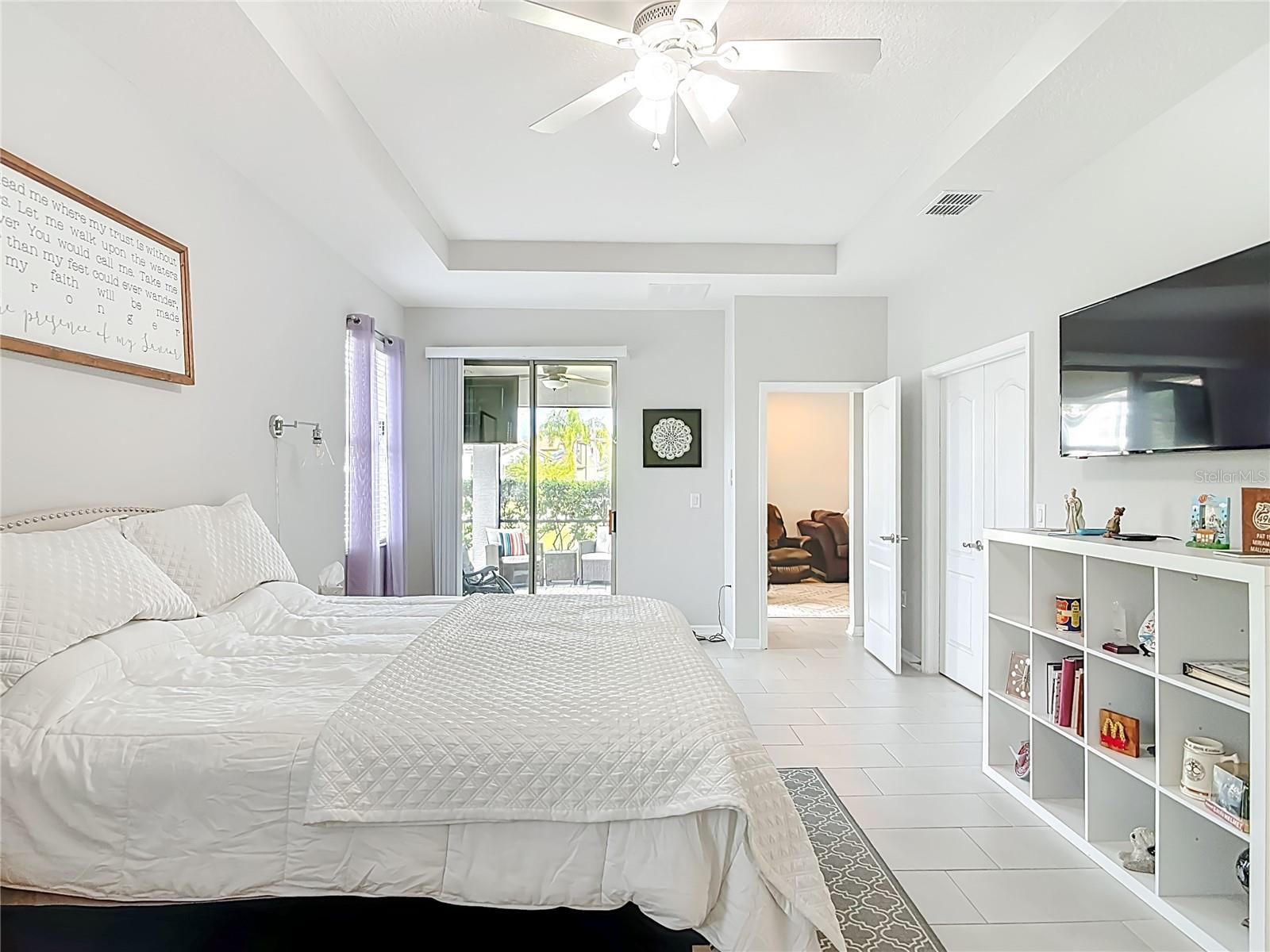 RIVIERA BELLA - Residential