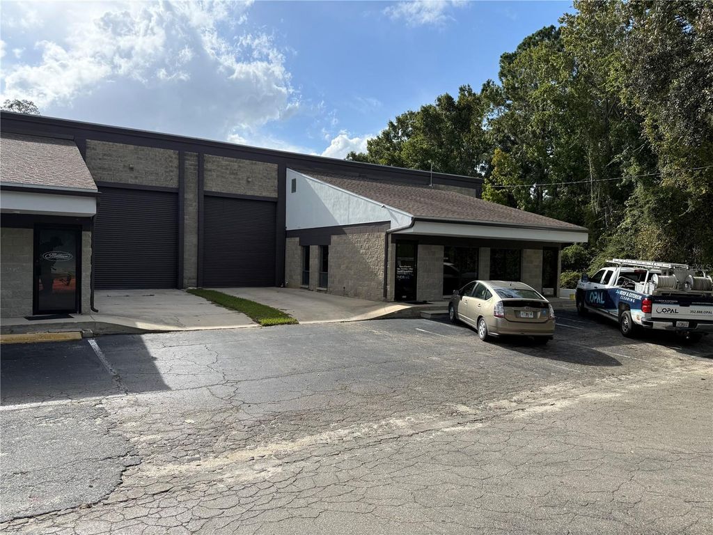 Photo of 3714 NW 97th Boulevard, Gainesville, FL 32606 (MLS # GC534938)