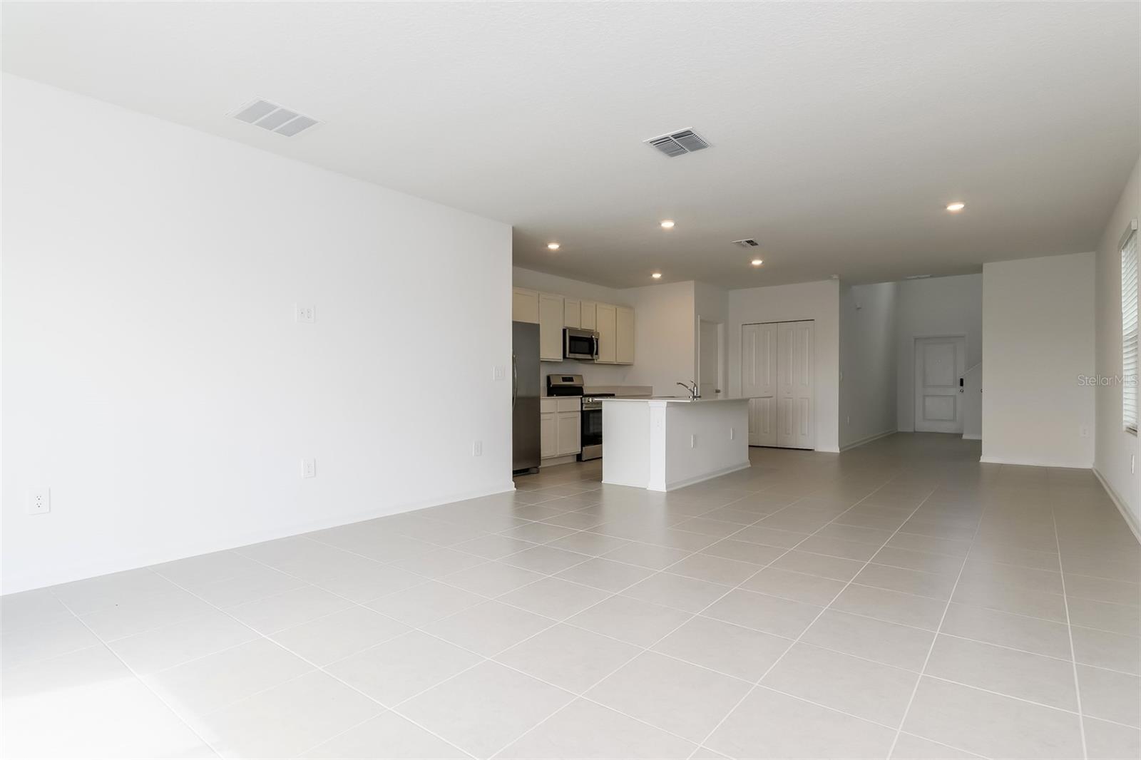 CROSSWINDS EAST PH 1 - Residential Lease