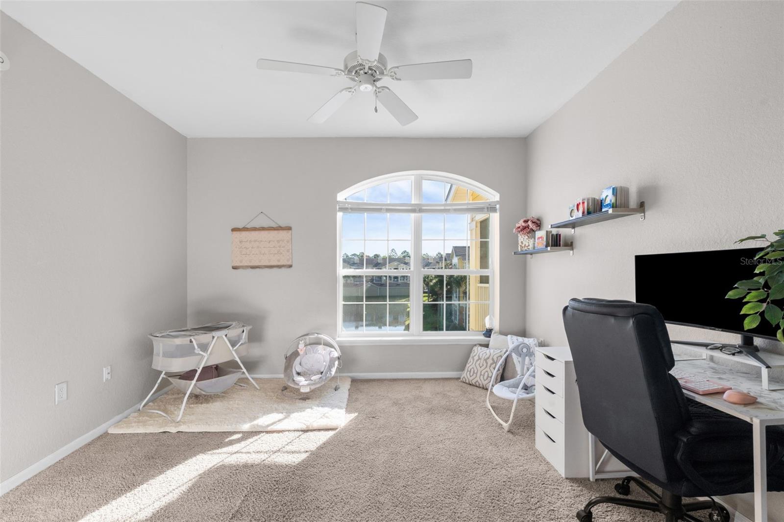 OLD TOWN VLGS - Residential