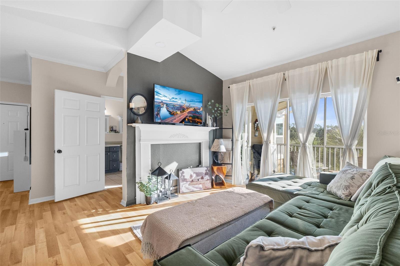 OLD TOWN VLGS - Residential