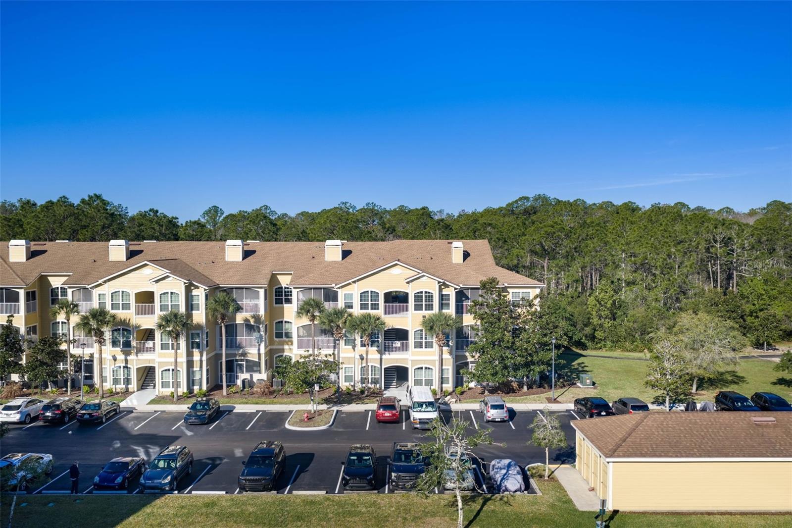 OLD TOWN VLGS - Residential