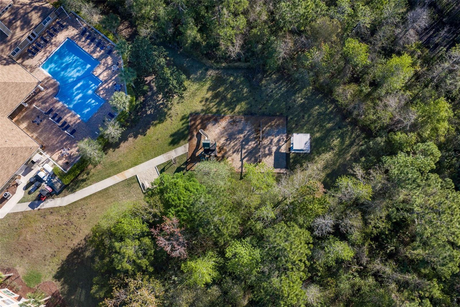 OLD TOWN VLGS - Residential