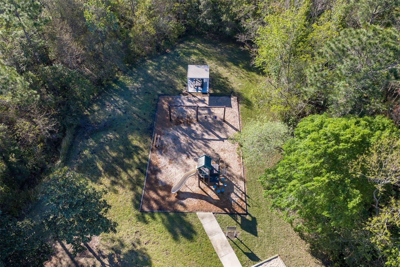 OLD TOWN VLGS - Residential