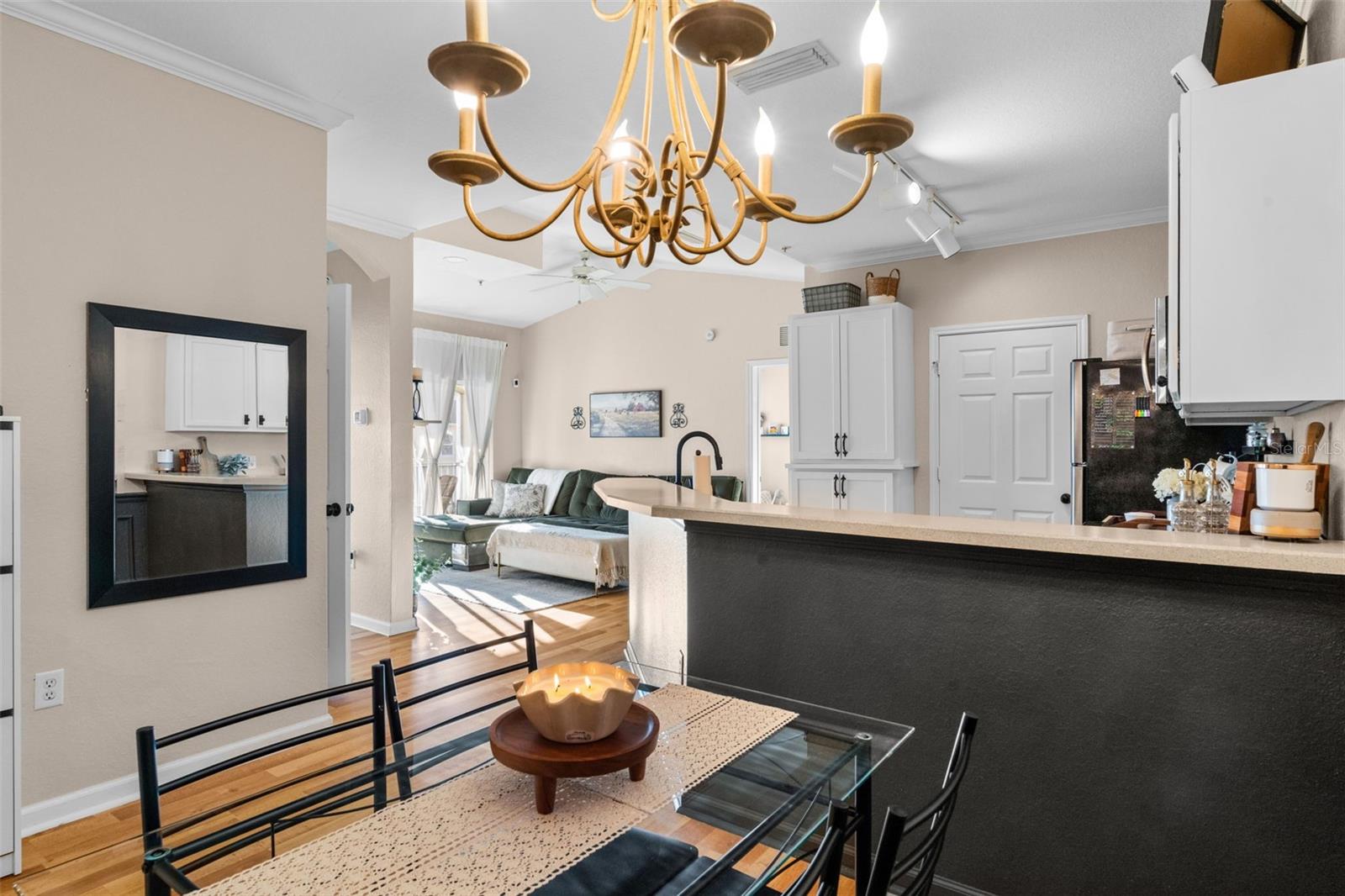 OLD TOWN VLGS - Residential