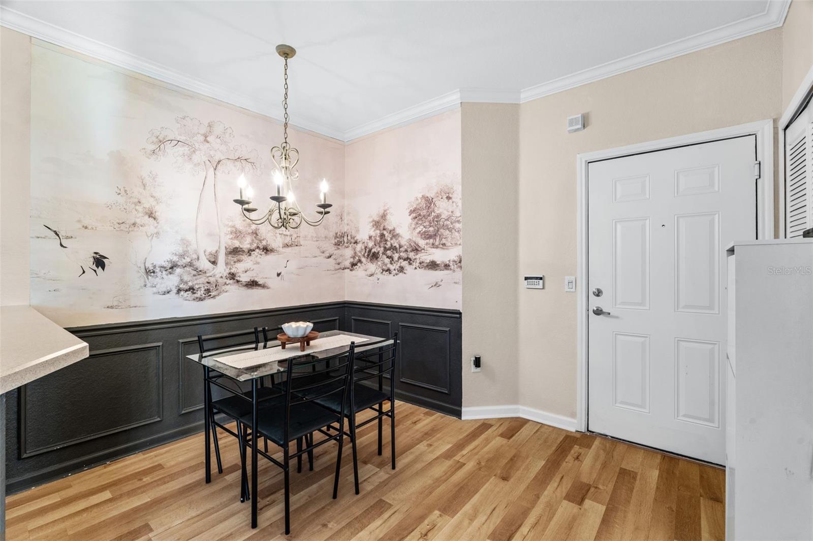 OLD TOWN VLGS - Residential