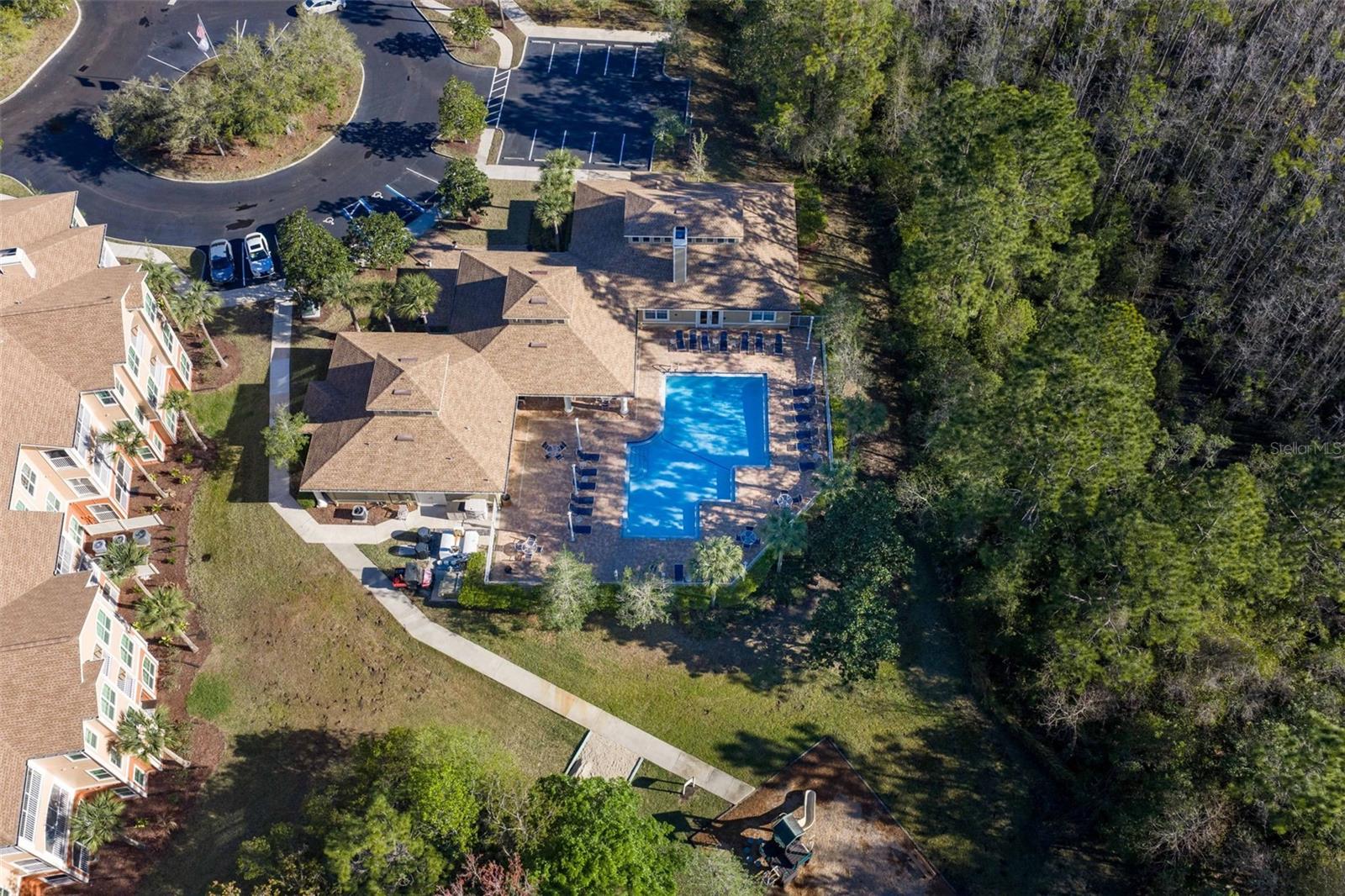 OLD TOWN VLGS - Residential