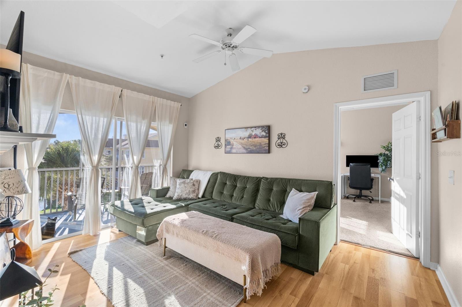 OLD TOWN VLGS - Residential