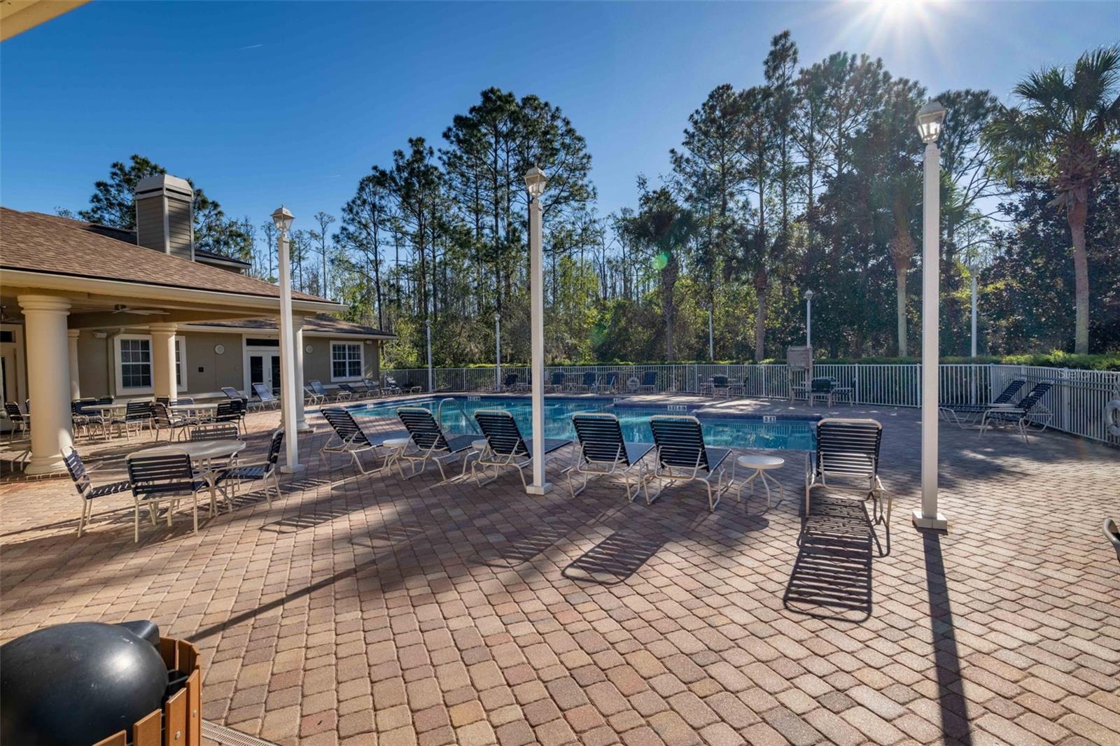 OLD TOWN VLGS - Residential