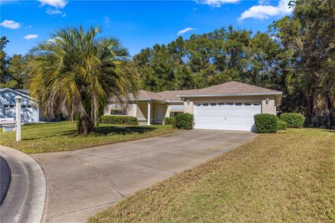 A home in DUNNELLON