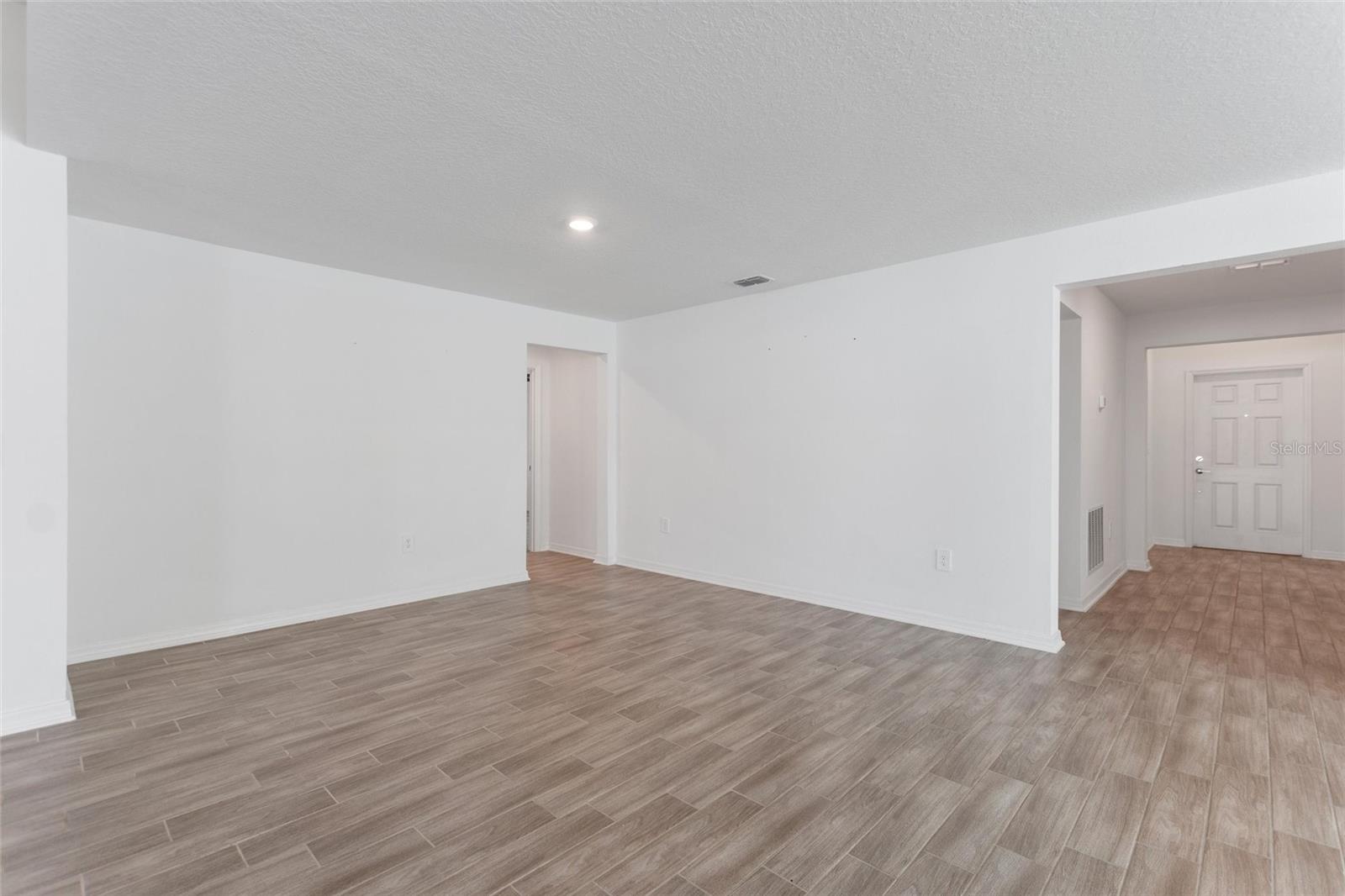 STONEYBROOK HILLSB - Residential Lease