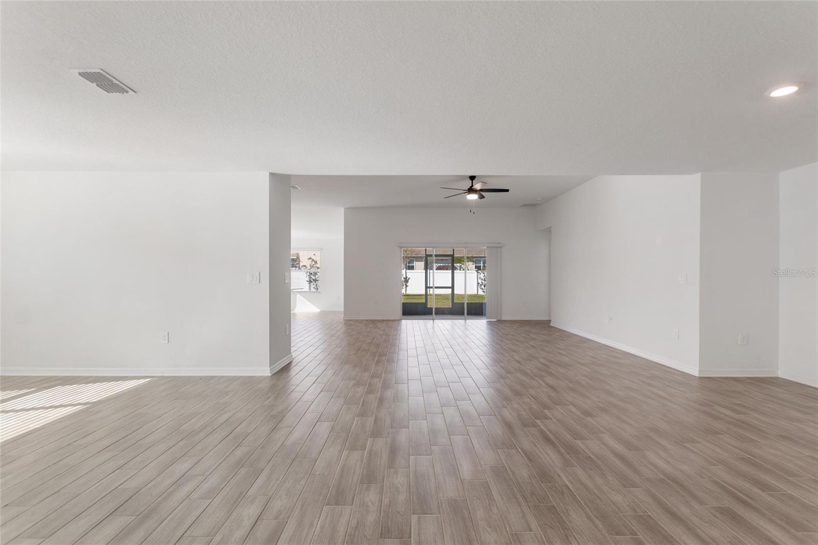 STONEYBROOK HILLSB - Residential Lease