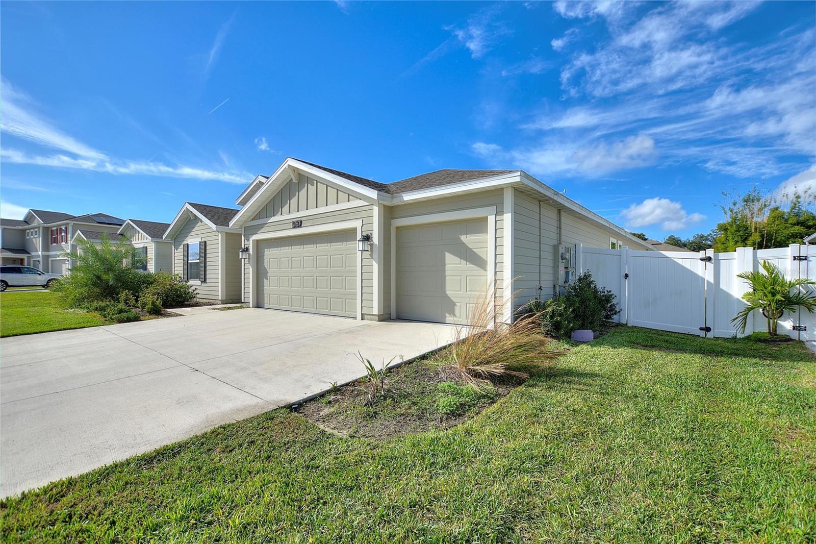 STONEYBROOK HILLSB - Residential Lease