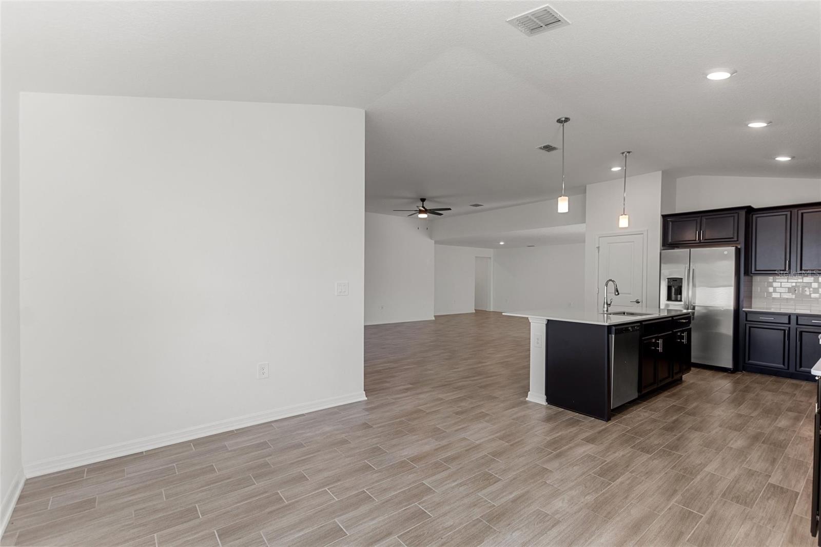 STONEYBROOK HILLSB - Residential Lease