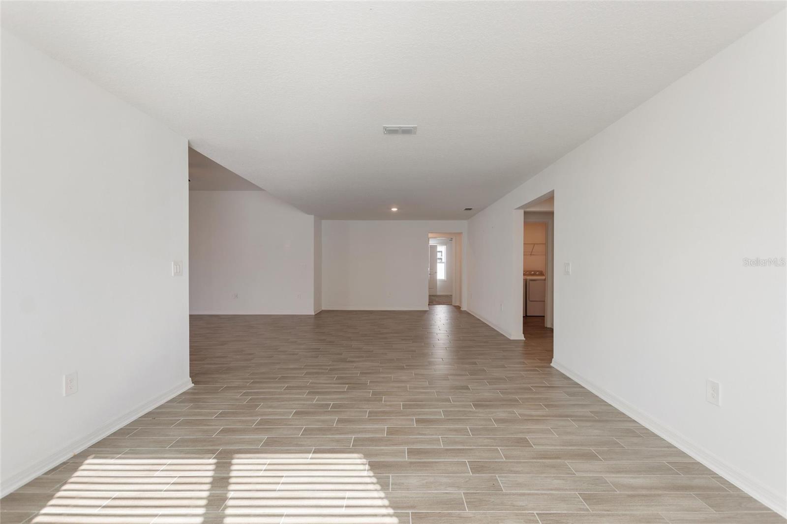 STONEYBROOK HILLSB - Residential Lease