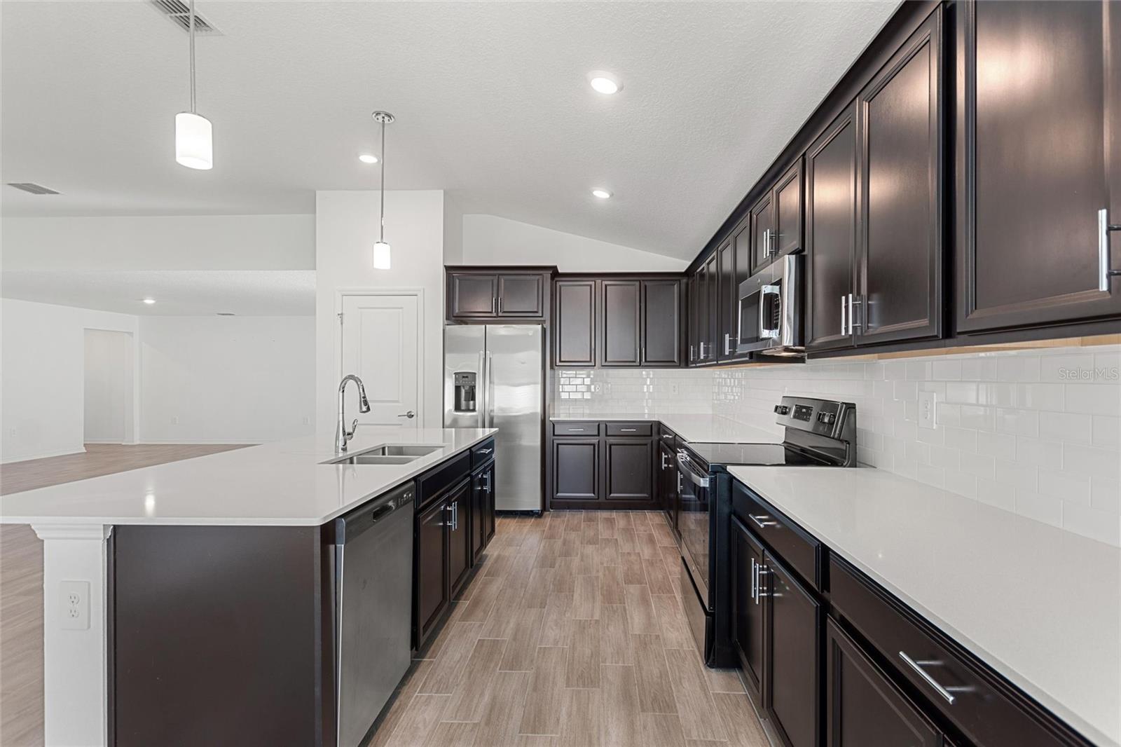 STONEYBROOK HILLSB - Residential Lease