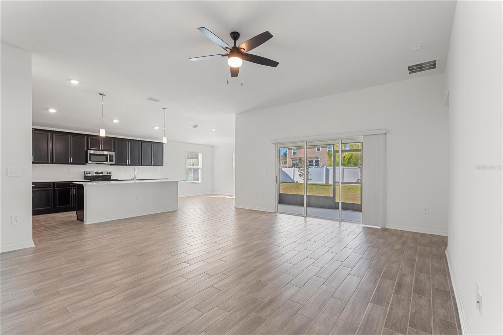 STONEYBROOK HILLSB - Residential Lease