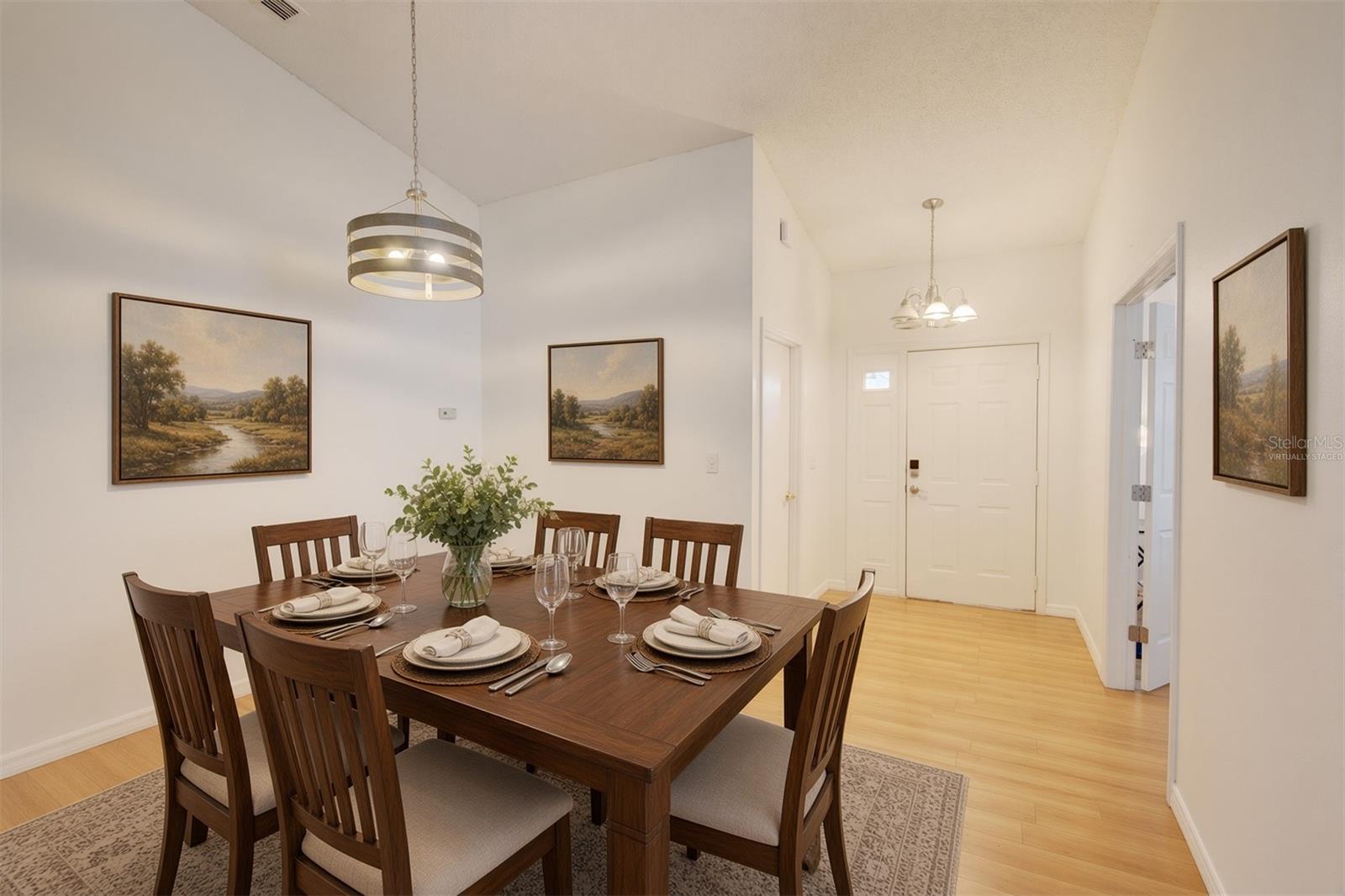 538 QUEENSBRIDGE DRIVE