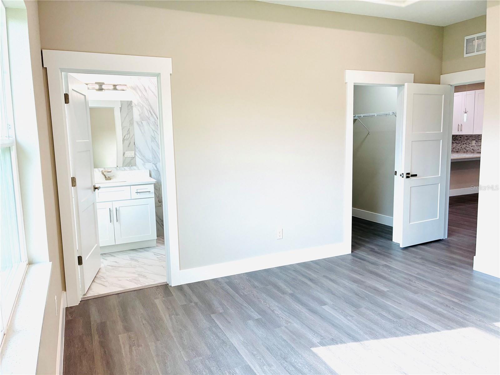 PINE LAKES - Residential Lease