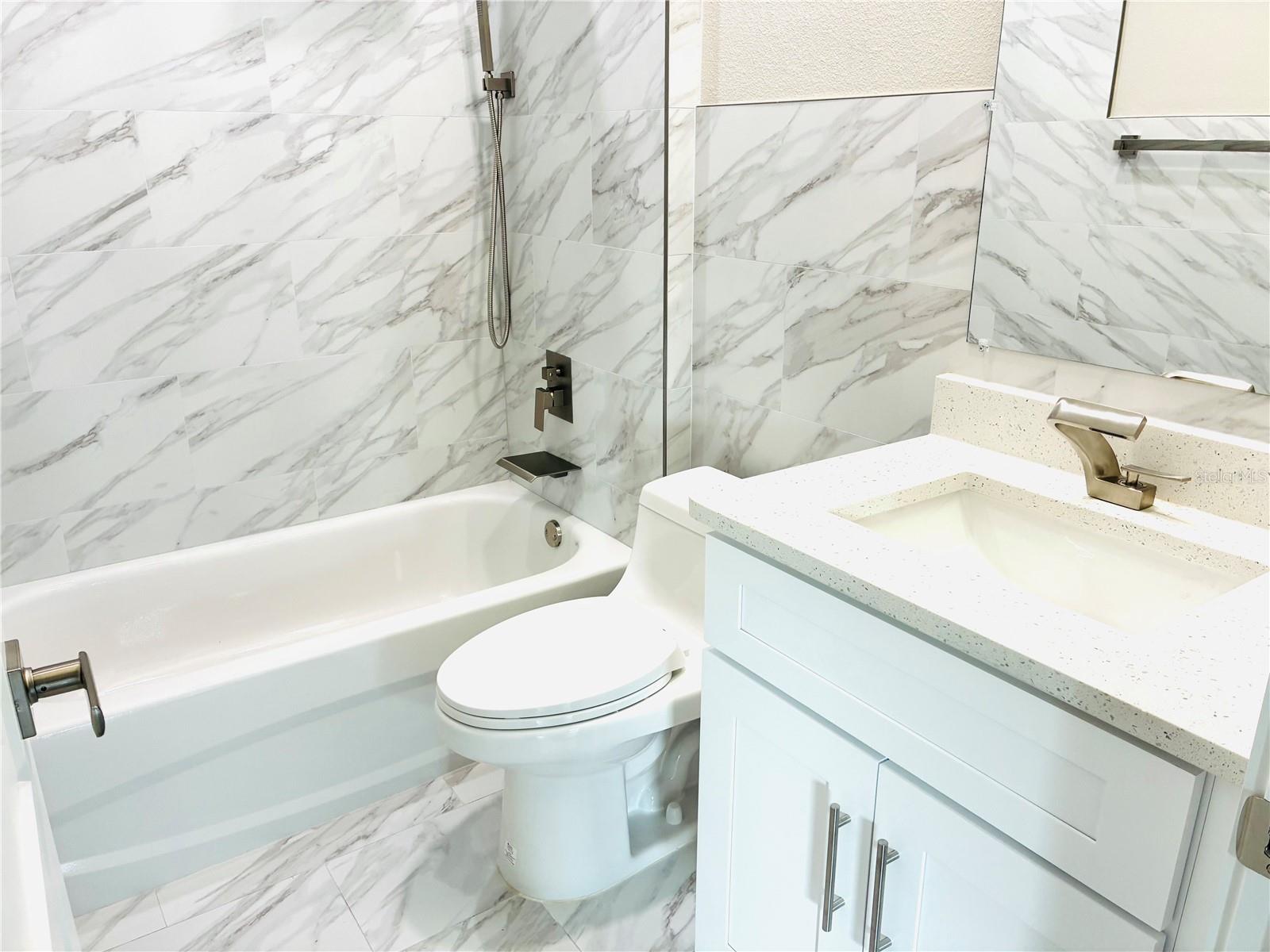 PINE LAKES - Residential Lease